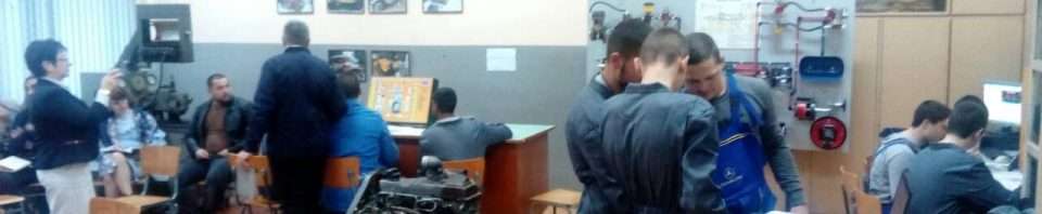 IMG-13ccc7674184fd010db9ce1c25de95ed-V